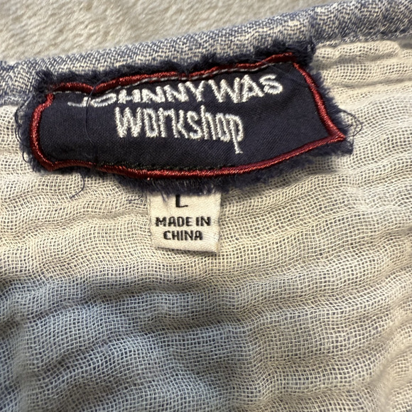 Johnny Was Chambray Floral Embroidered Top Bell Sleeve Boho Size Large Women's - Picture 10 of 14